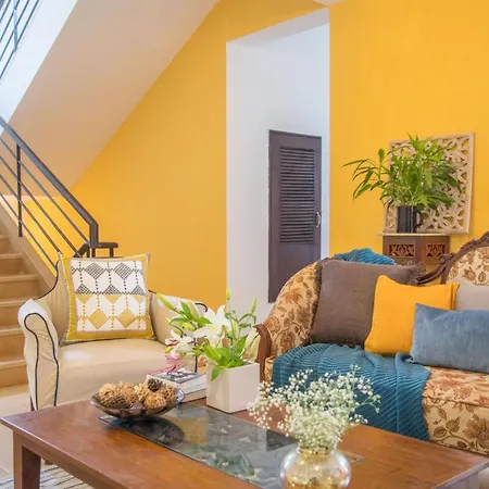 Frangipani 4Br With Pool & Field View Appartement